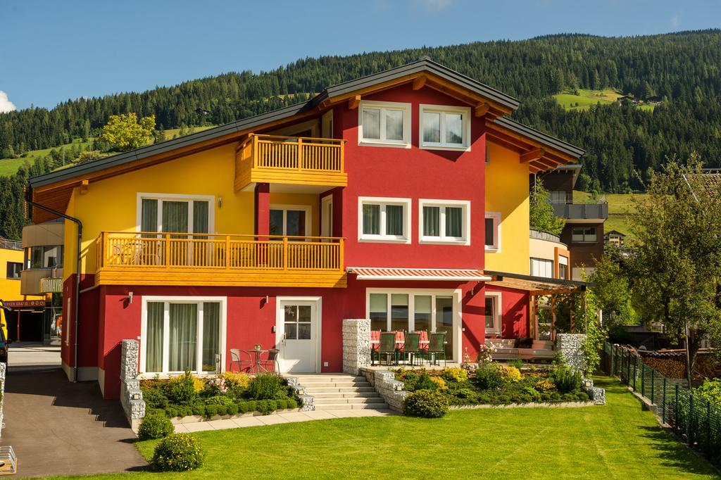 Das Burghard Altenmarkt im Pongau Esterno foto